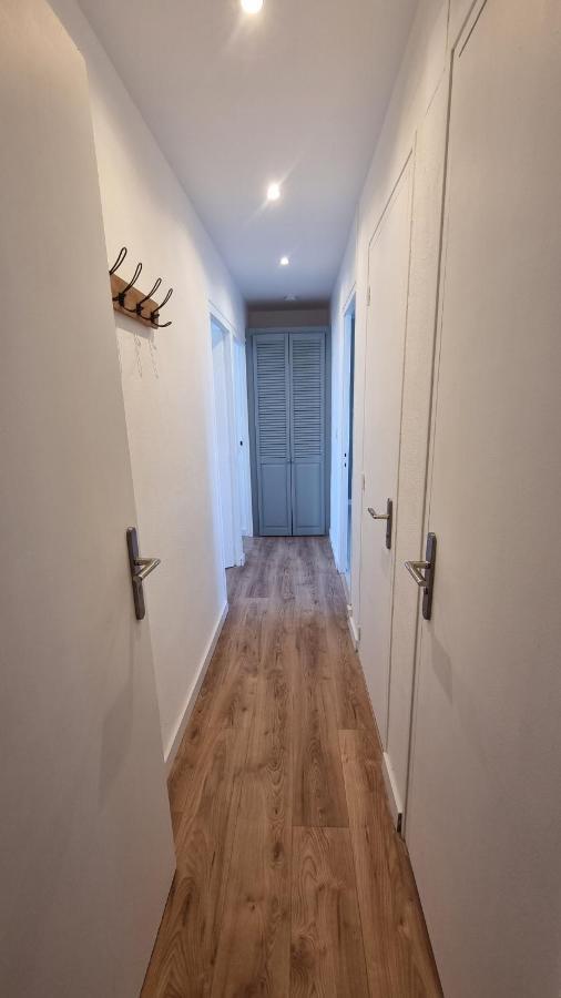 En Plein Coeur De Pelissanne - 55 M2 Renoves - Avec Parking Apartment Ngoại thất bức ảnh